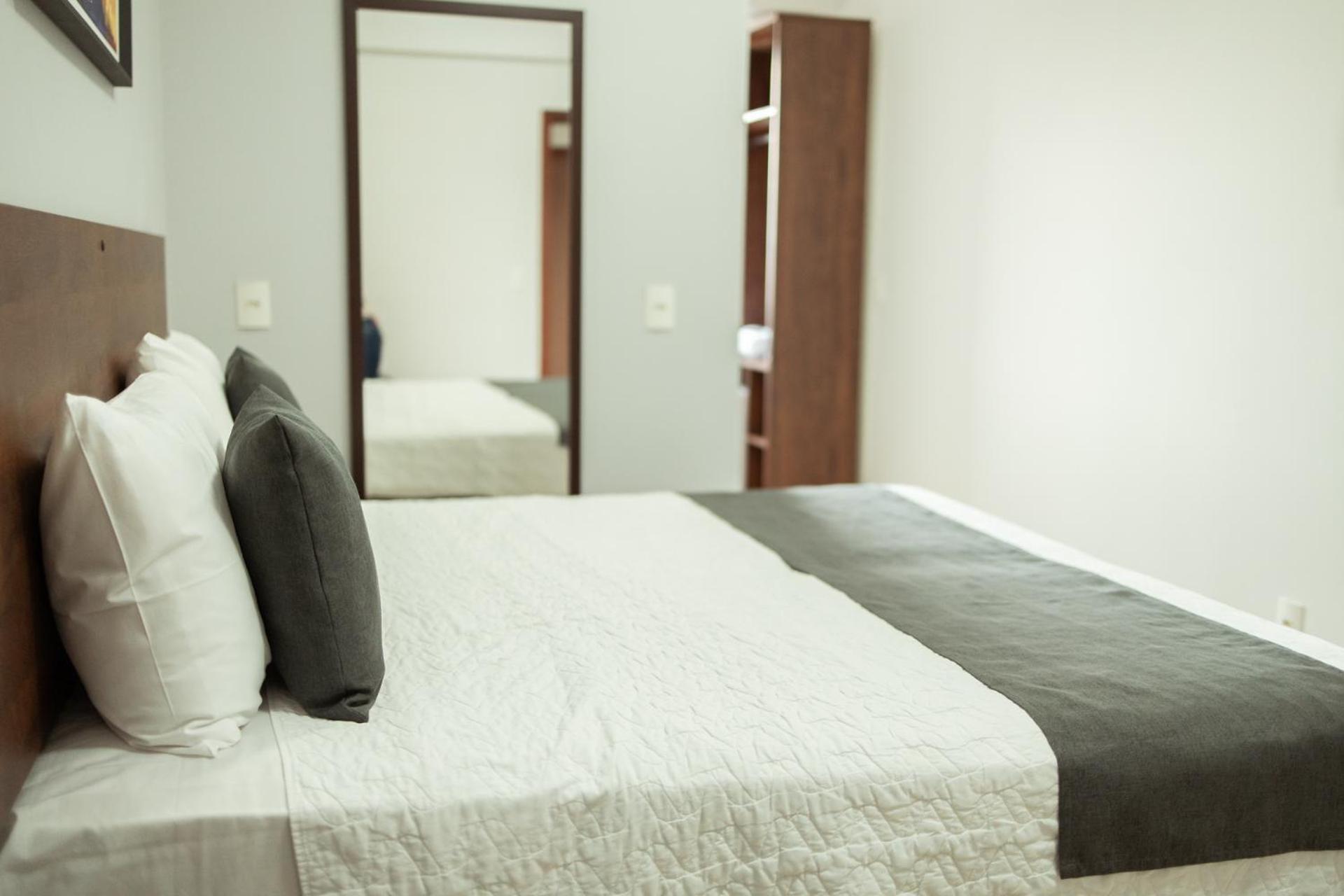 Roma Hotel By H Hoteis - Airport Núcleo Bandeirante エクステリア 写真