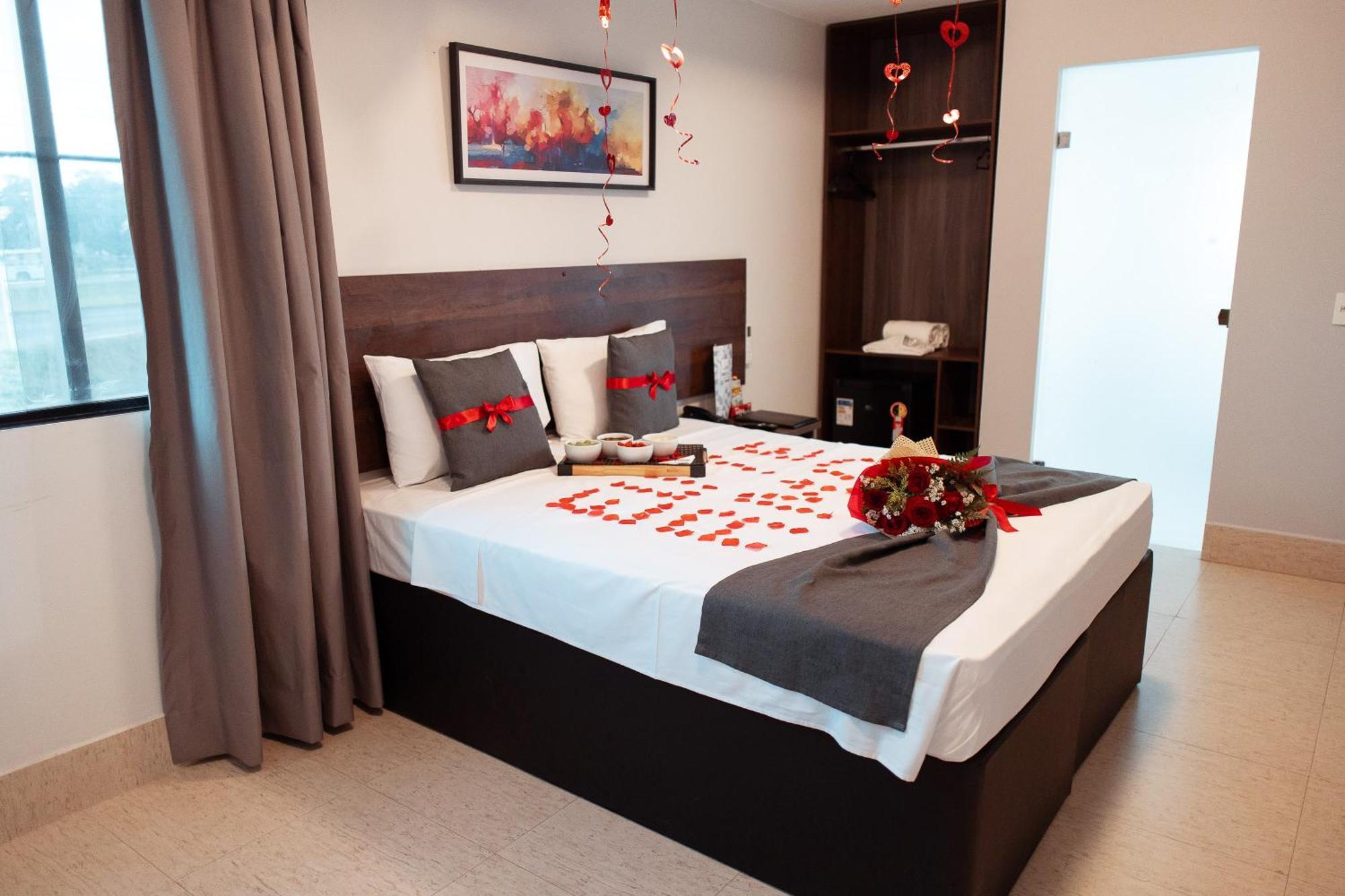 Roma Hotel By H Hoteis - Airport Núcleo Bandeirante エクステリア 写真